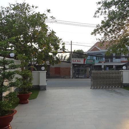 Hoa Vinh Hotel Thành Pho Ho Chí Minh Esterno foto