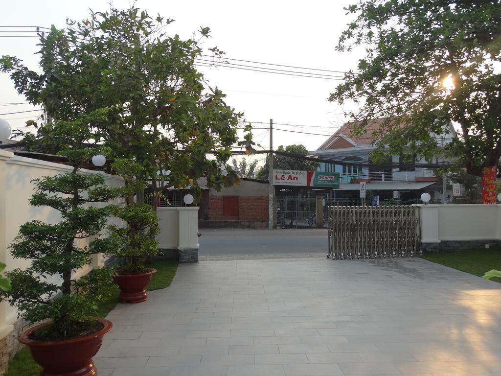 Hoa Vinh Hotel Thành Pho Ho Chí Minh Esterno foto