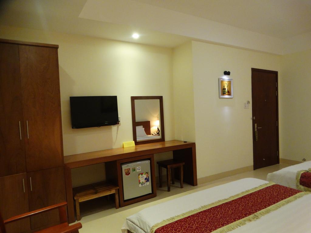 Hoa Vinh Hotel Thành Pho Ho Chí Minh Esterno foto