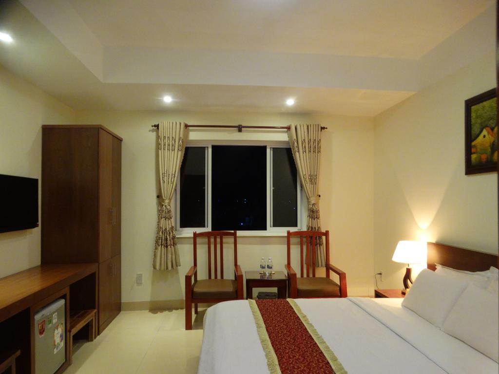 Hoa Vinh Hotel Thành Pho Ho Chí Minh Esterno foto