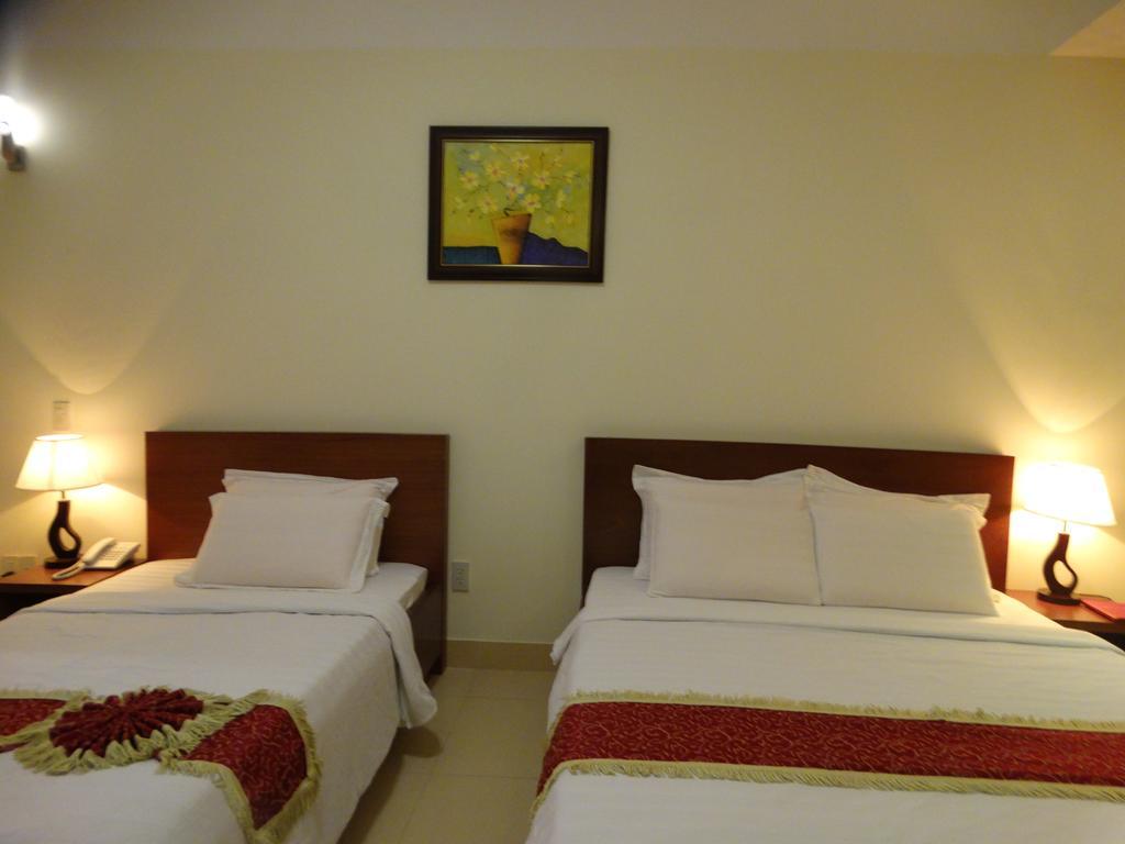 Hoa Vinh Hotel Thành Pho Ho Chí Minh Esterno foto