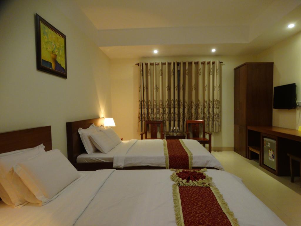 Hoa Vinh Hotel Thành Pho Ho Chí Minh Esterno foto